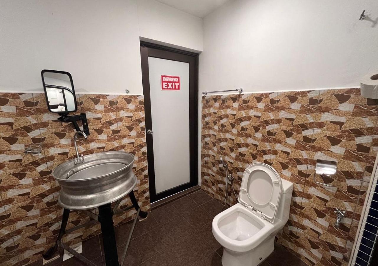 Rv @ U Garden Stay Skudai Dış mekan fotoğraf